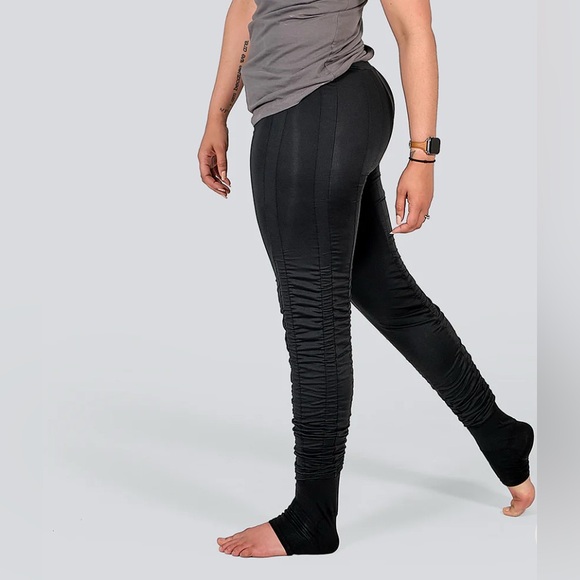 AGOGIE Women's +20 Resistance Pants Size Petite XL - Picture 1 of 9
